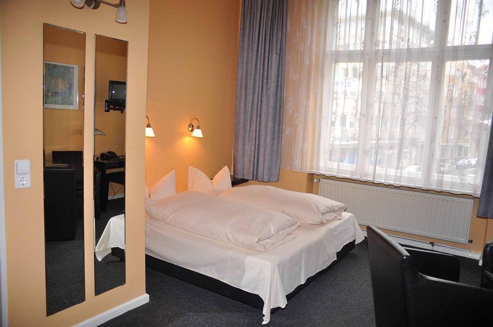 Hotel am Hermannplatz Berlijn Buitenkant foto