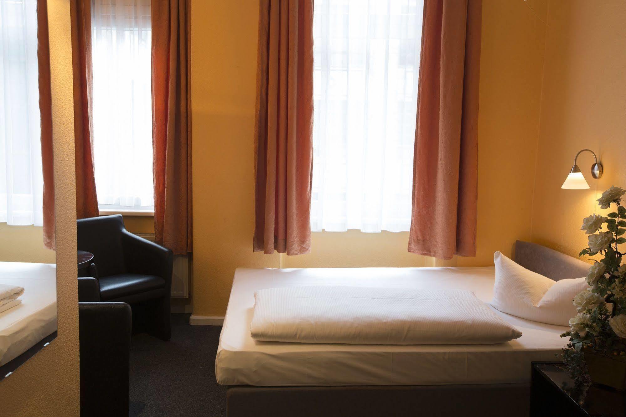 Hotel am Hermannplatz Berlijn Buitenkant foto