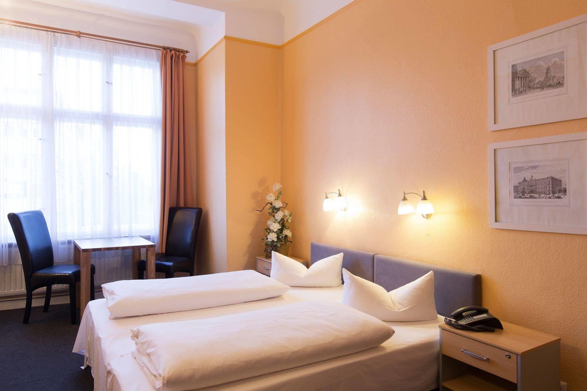 Hotel am Hermannplatz Berlijn Buitenkant foto