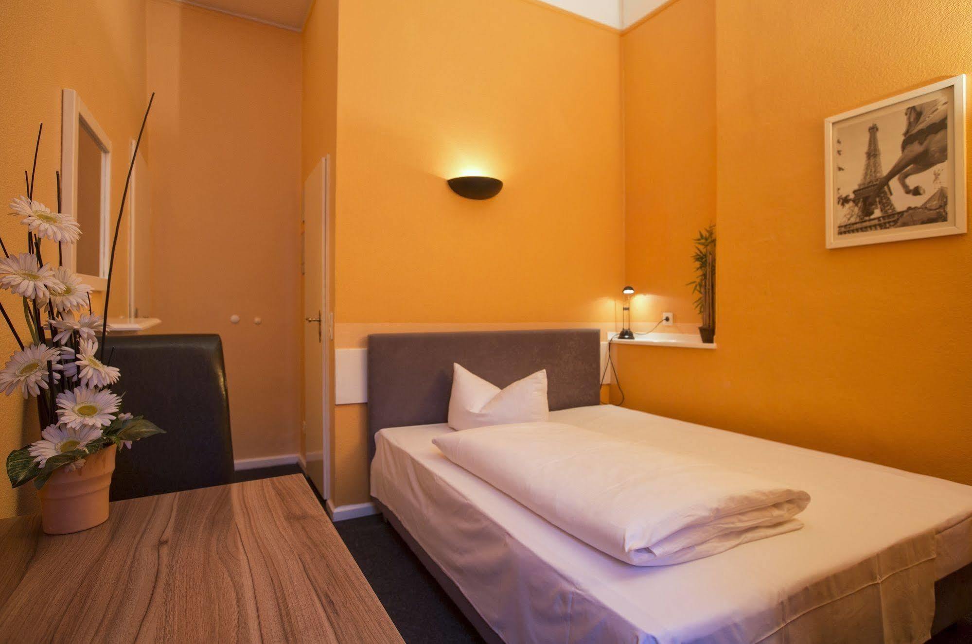 Hotel am Hermannplatz Berlijn Buitenkant foto